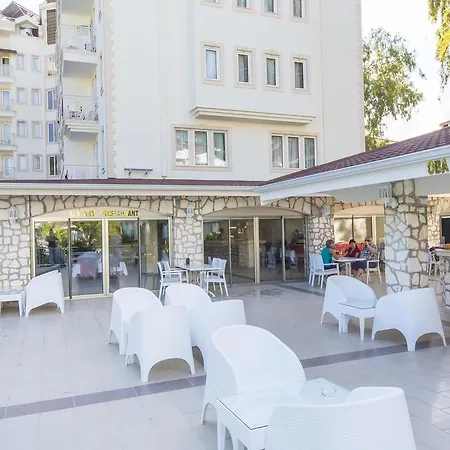מלון Golden Sunset Hotel&spa