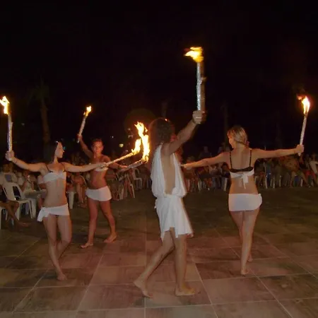 מלון Golden Sunset Hotel&spa